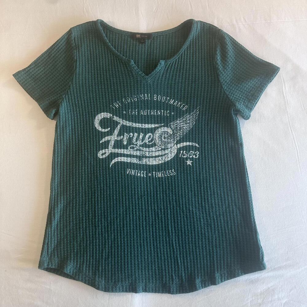 Frye Women's Forest Green Short Sleeve V-Neck Graphic Waffle Knit Shirt Size L